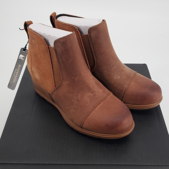 sorel evie lug sole boot